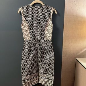Versatile and flattering JCrew patterned black and white dress.